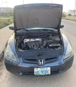 A picture of Honda Accord 4plug
