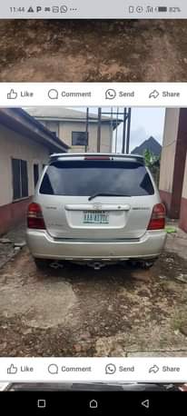 A picture of Toyota Highlander 03 04 going at 3 7m Buy and