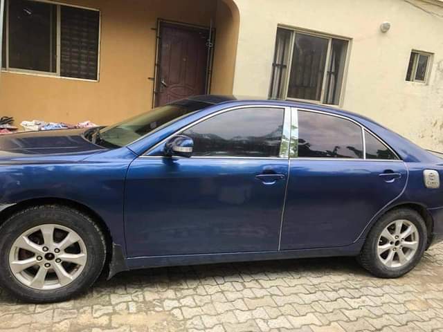 A picture of DEALER MARKET 2009 Toyota Camry XLE V6 Engine Ac perfect