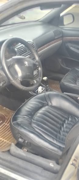 A picture of 406 peugeot prestige manual untampered location Abuja ac is working