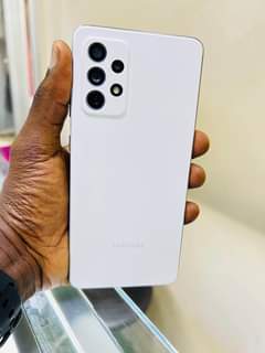 A picture of Samsung galaxy A72