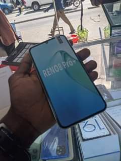 A picture of Oppo Reno 8 plus