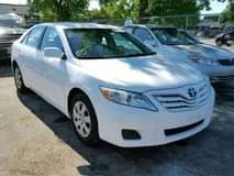 A picture of TOKUNBO Toyota Camry 2010 model Fully pimped with white and