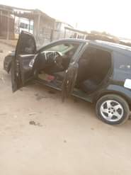 A picture of Pontiac Vibe 2004 model 4 sale Clean body and interior