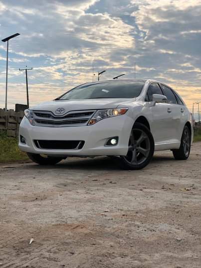 A picture of A super clean Registered Toyota Venza 2010 model with duty