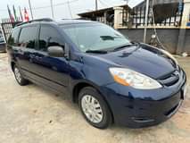 A picture of Foreign used Toyota Sienna 2007 model First body Accident free