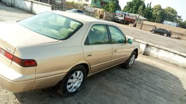 A picture of Toyota Camry 2000 for sale