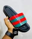 A picture of Shoees