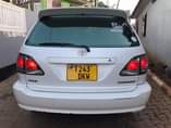 A picture of TOYOTA HARRIER OLD MODEL NZURI sana