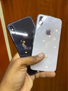 A picture of IPHONE X
