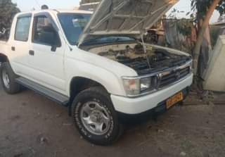 used toyota hilux