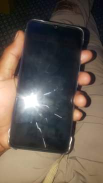 A picture of Inifinix hot12i