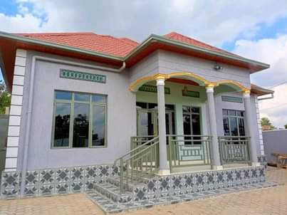 self compound houses