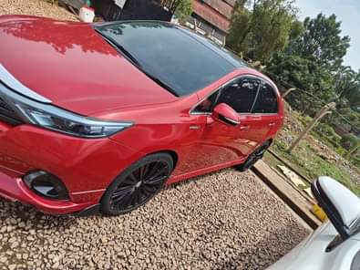 A picture of Toyota Sai 2015 Hybrid 18km L Still intact untempered Good
