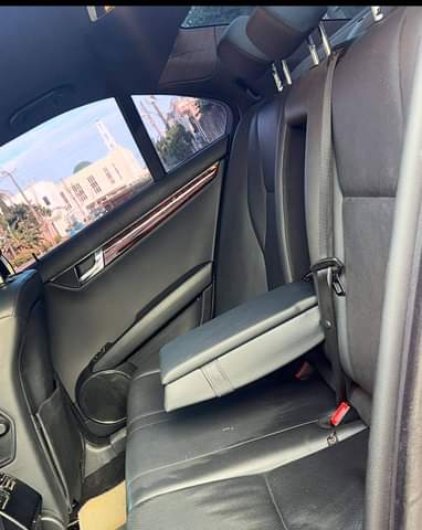 A picture of Brand Mercedes Benz Model C300 4matic Year 2008 Price 8