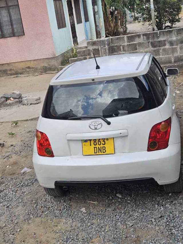 used toyota ist