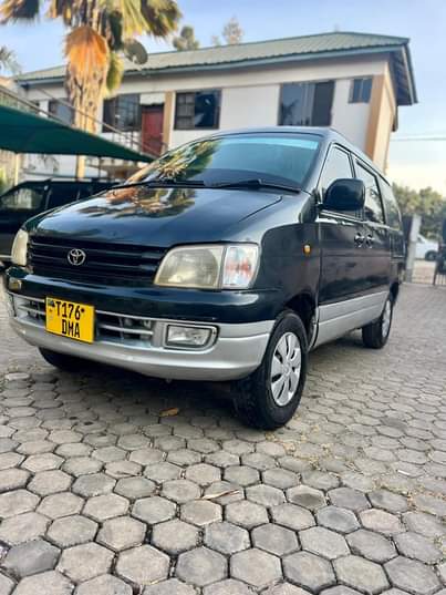 A picture of Noah SR40 mwanza call WhatsApp 0686108116