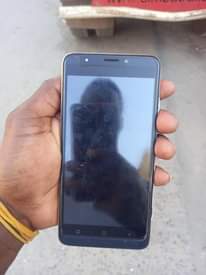 A picture of Samsung Y7 gb 64 mwenye 60 nipigie 0698399200