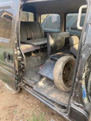 A picture of Mini bus