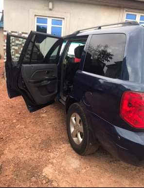 A picture of Clean Honda pilot Everything is working perfectly well Ac chilling