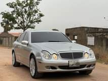 A picture of CLEAN FIRST BODY 2006 MERCEDES BENZ E350 PRICE 2 7M