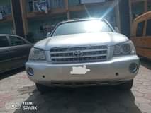 A picture of 2004 TOYOTA HIGHLANDER