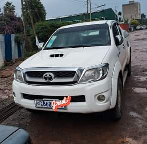 used toyota hilux