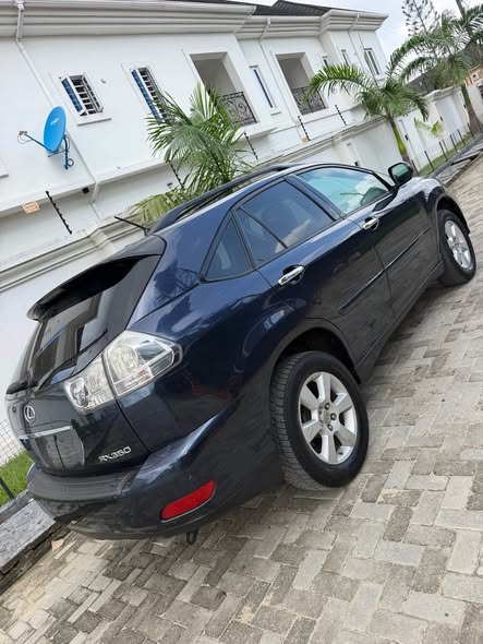 A picture of Foreign used 07 Lexus RX350 Going for 13 5m Negotiable