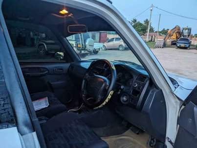 A picture of 4 8m 0688147887