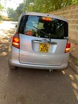 A picture of Ractis 2007