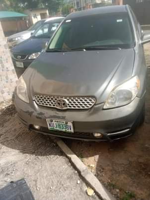 A picture of Distress 2004 Toyota matrix now selling 1 350 abuja O813928O814