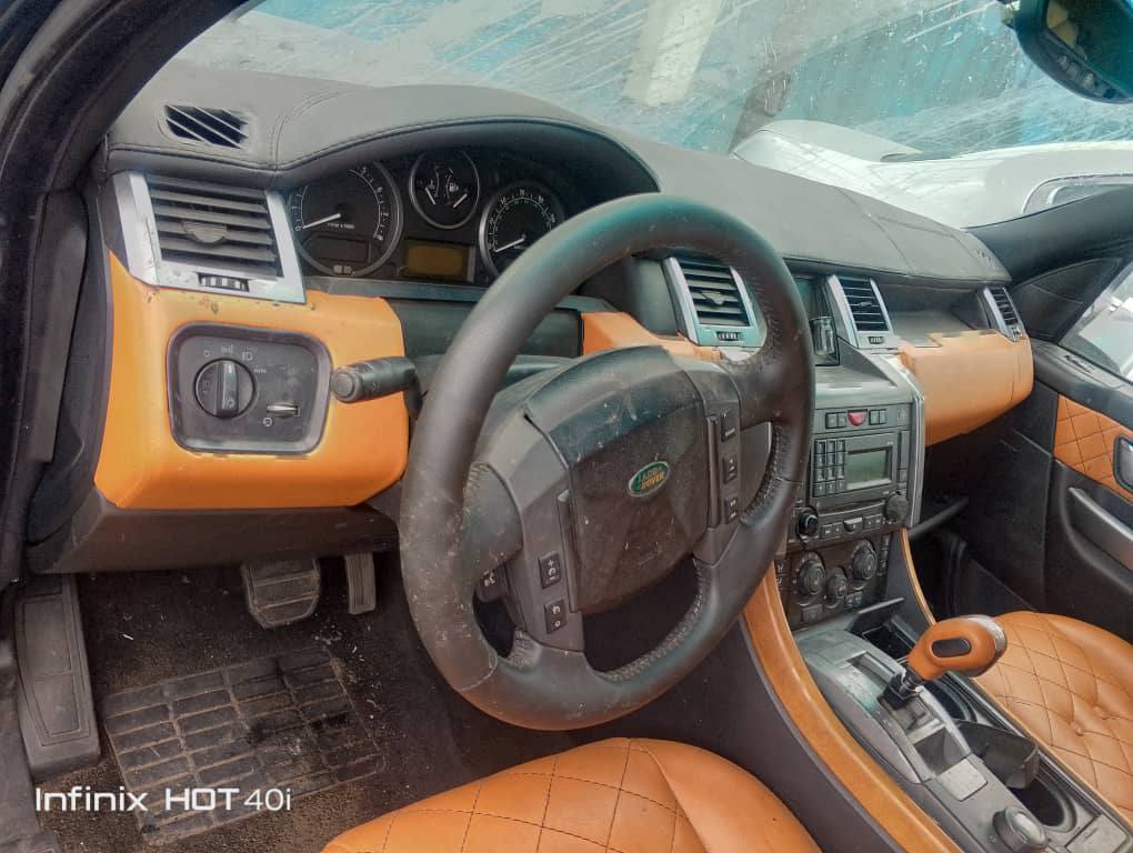 A picture of USED 06 RANGE ROVER