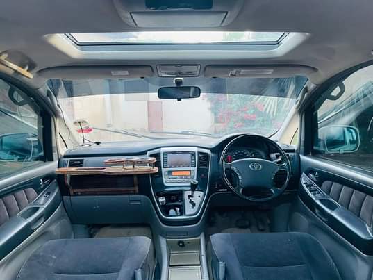 A picture of TOYOTA ALPHARD