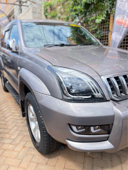 A picture of Land Cruiser Prado TX