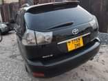 A picture of 2005 Toyota Harrier 1