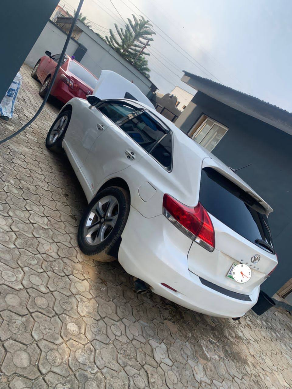 A picture of Owner Need Money 2011 Venza Ubgrade to 2015 Engine Gear