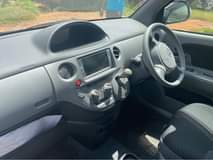 A picture of Toyota sienta