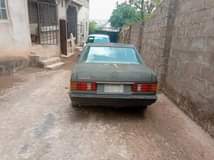 A picture of Mercedes 190e