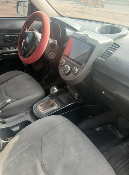 A picture of Kia Soul 08