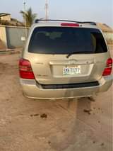 A picture of First body Toyota Highlander