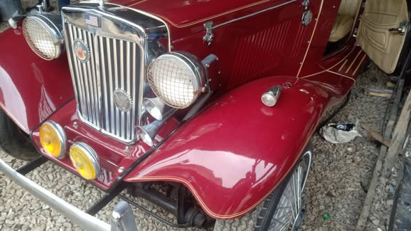 A picture of Direct Tokunbo classic MG TD replica roadster Vintage 1950s British