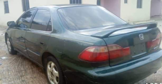 A picture of 2000 Honda Accord