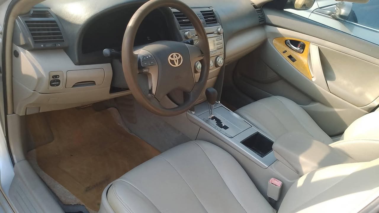 A picture of Toyota Camry muscle 2010