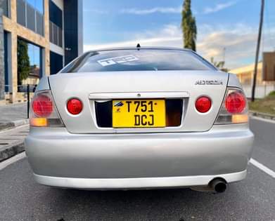 used toyota altezza
