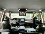 A picture of Toyota highlander 2020
