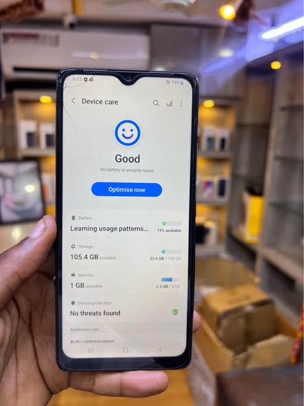 A picture of Samsung A42 storage 128GB Price 155 000 K Koo jengo