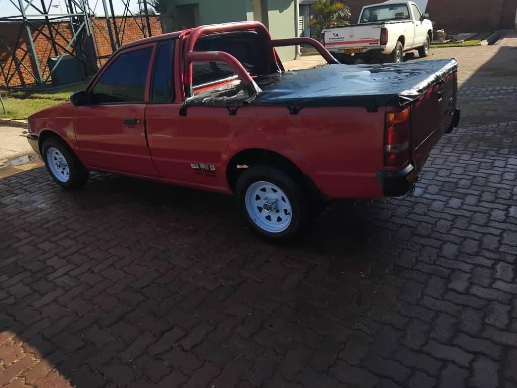 classifieds/cars ford