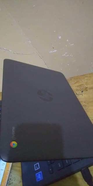 A picture of Laptop hp chrome Ram 4gb and Hard disk 250gb 0694257174