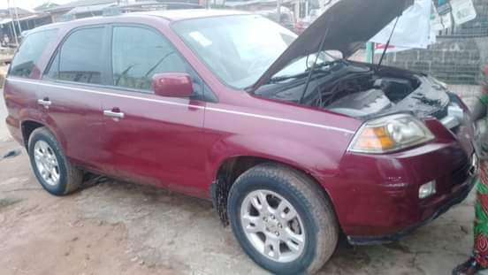 A picture of Acura MDX