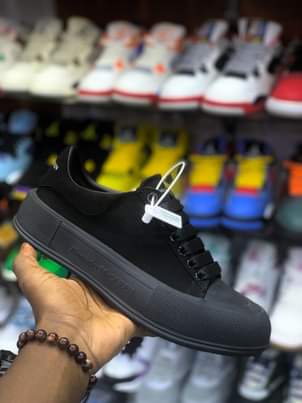 A picture of MAcQEEN ORIGINAL SHOES